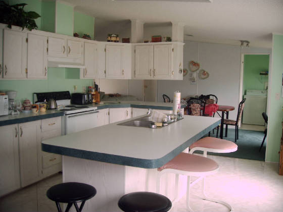 kitchen1.jpg