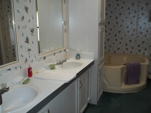 ensuite.jpg